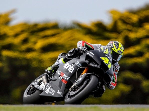 MotoGP | Impennata Aprilia a Phillip Island