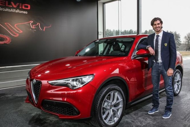 Giovinazzi Alfa Romeo Stelvio Balocco 2017