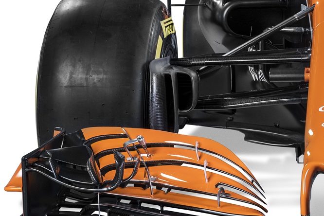 McLaren MCL32 sospensione anteriore