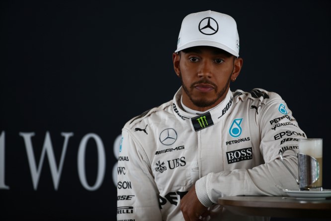 F1 | Hamilton teme che sia la Ferrari l’auto da battere