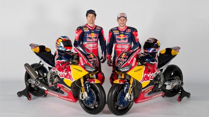 Red-Bull-Honda_Bike-Static2017_Nicky-Hayden_Stefan-Bradl_GB49141 (Custom)