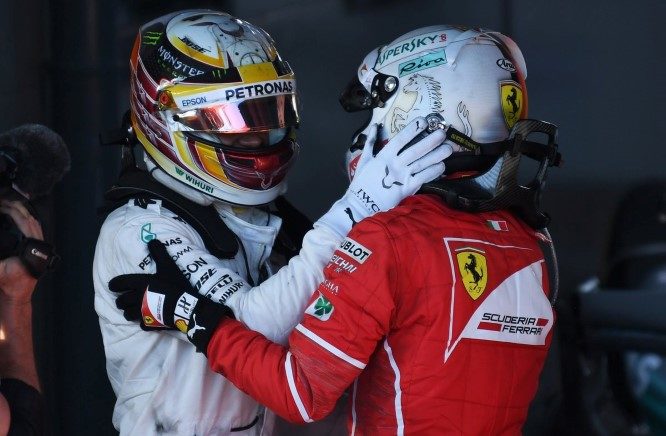 Hamilton (Mercedes) Vettel (Ferrari)