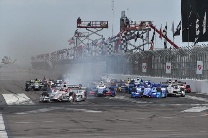 IndyCar 2017_StPetersburg_start