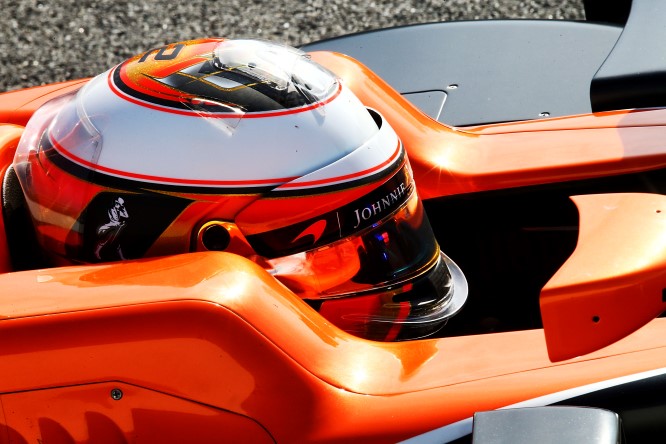 F1 | McLaren, Vandoorne appiedato da problemi elettrici