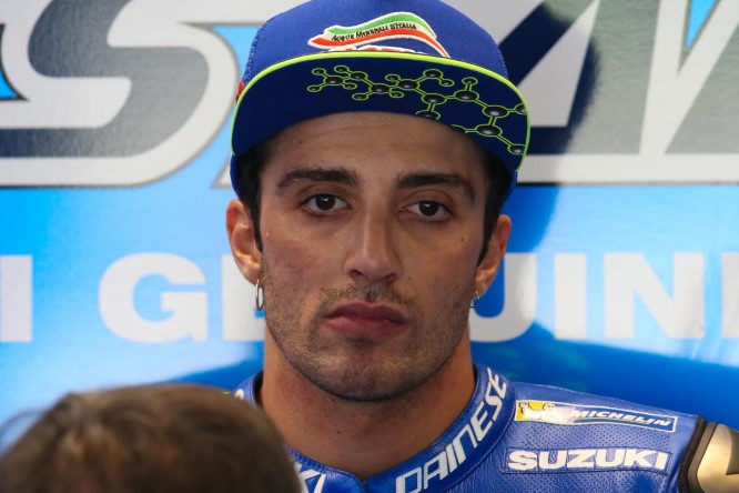 29-andrea-iannone-itabl1_0140.gallery_full_top_lg (Custom)