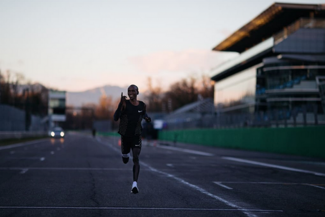 A Monza si cerca il record: maratona entro le due ore