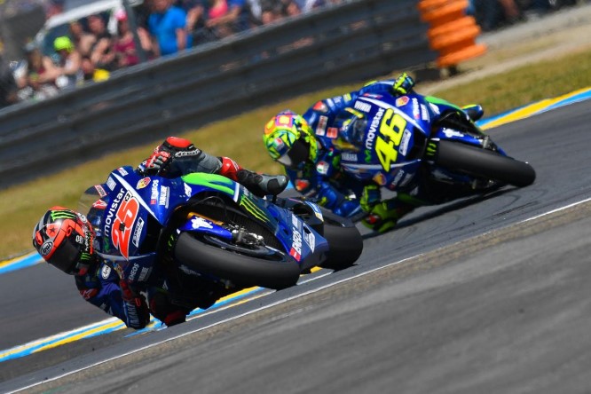 25-maverick-vinales-esp-46-valentino-rossi-italg5_1472.gallery_full_top_lg (Custom)