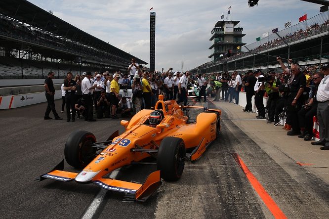 Alonso Indy 500 2017 qualifiche 1 foto 2