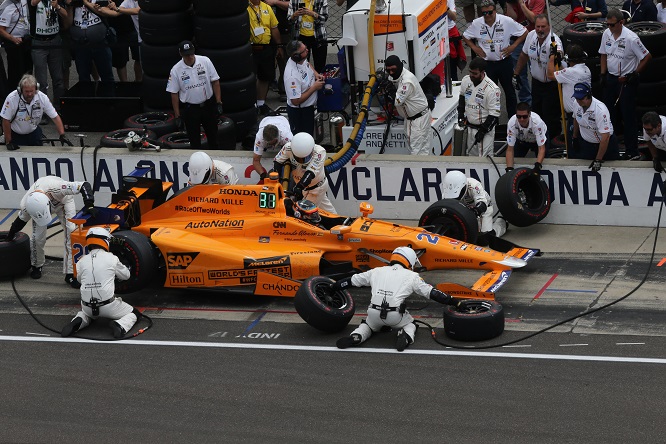 Alonso IndyCar Indy 500 gara 2017 foto 2