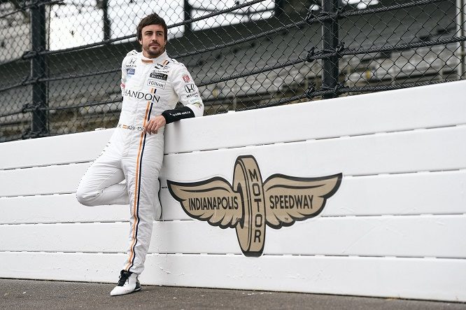 Alonso in IndyCar: ufficiale, anzi no. È su Twitter lo scherzo di Ferragosto