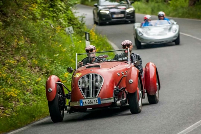 Joe Bastianich in gara alla Mille Miglia