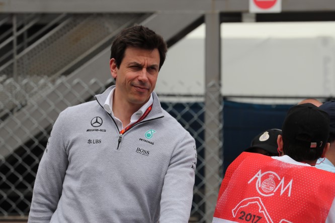 F1 | Wolff: “La vettura di Lewis aveva problemi”