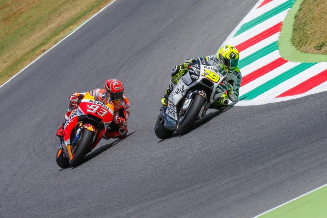 19-alvaro-bautista-esp-93-marc-marquez-esp12284_gpmugello_motogp_action.gallery_full_top_lg (Custom)