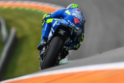 29-andrea-iannone-itadsc_7682.gallery_full_top_lg (Custom)