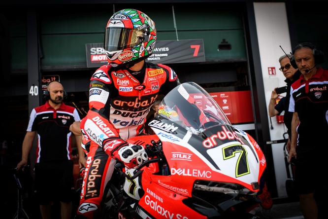 WSBK | Libere Misano, Davies: “Non ancora a mio agio sulla moto”