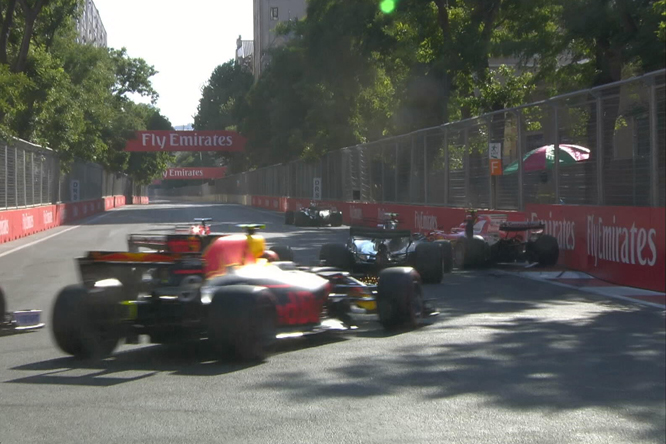 MovioloneF1_Azerbaijan2017_Bottas-Raikkonen