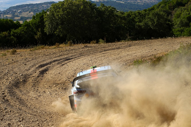 WRC | Rally Italia, PS12: polvere e forature, ma Paddon è sempre 1°