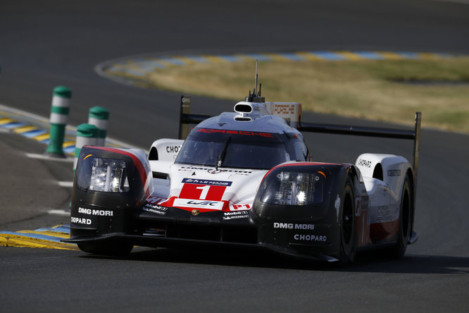 porsche le mans test day