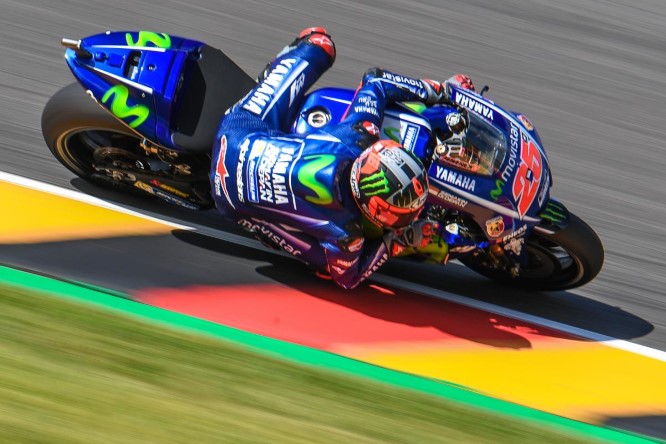 25-maverick-vinales-espdsc_9032.gallery_full_top_lg (Custom)