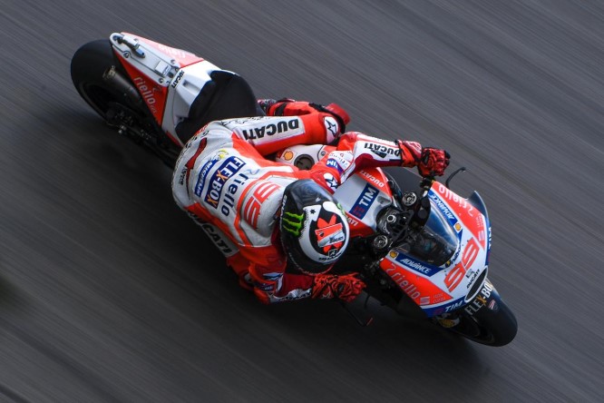 99-jorge-lorenzo-espdsc_8700.gallery_full_top_lg (Custom)