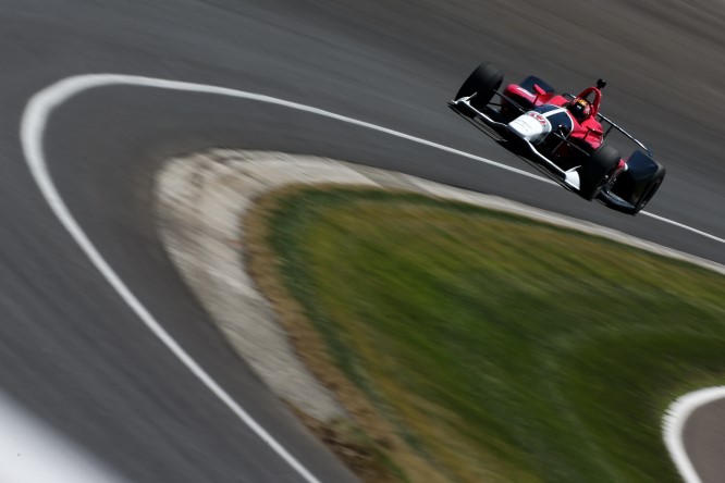 IndyCar | Test Indianapolis, oltre 100 giri per Montoya e Servià – FOTO