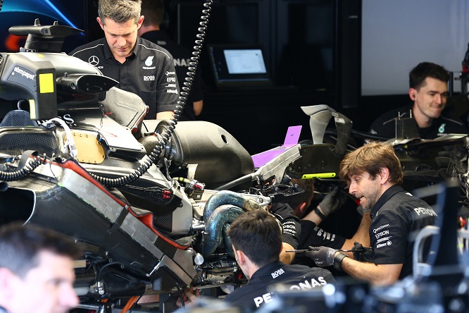 F1 | Anche la Mercedes ha sostituito una candela a Suzuka