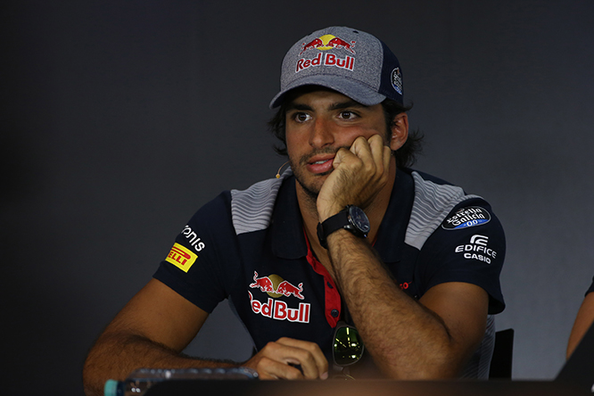 F1 | Red Bull, serve “un’offerta seria” per liberare Sainz