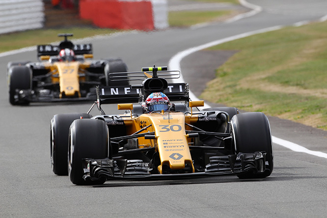 F1 | Bilanci di metà stagione 2017, Renault: Hulkenberg vs Palmer