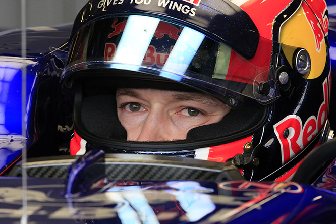 F1 | Villeneuve: “Kvyat merita di rimanere a casa”