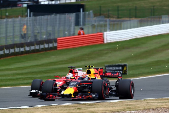 F1 | Verstappen snobba le critiche di Vettel