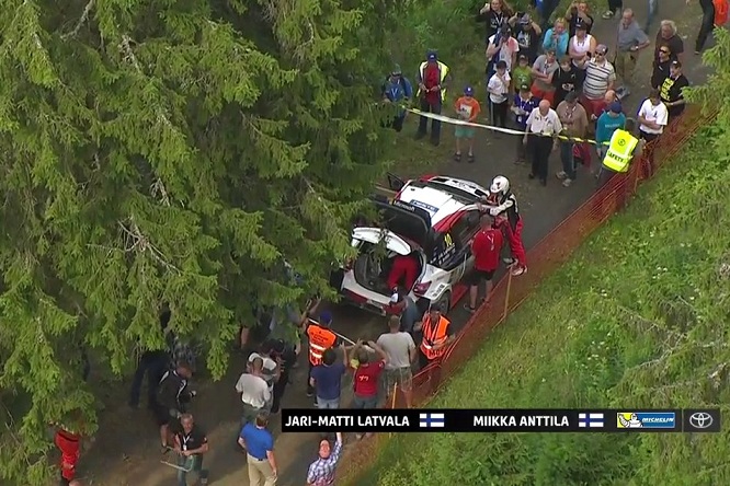 WRC Rally Finlandia 2017 Latvala Toyota ritiro