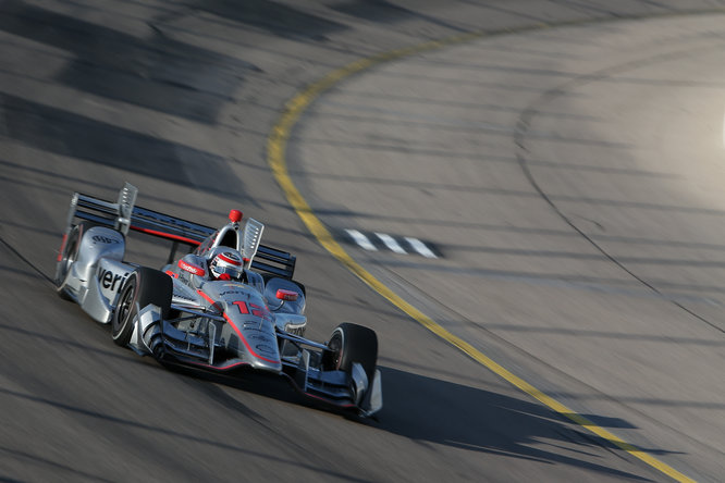 Indycar | Iowa: Power in pole su Hildebrand