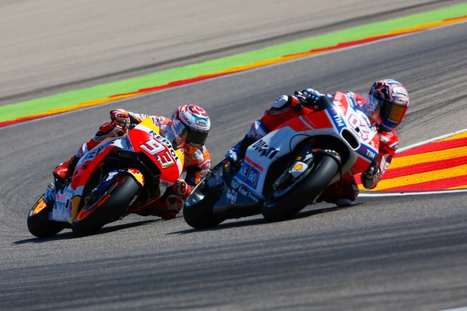 04-andrea-dovizioso-ita-93-marc-marquez-esp_gp_3045.gallery_full_top_fullscreen (Custom)