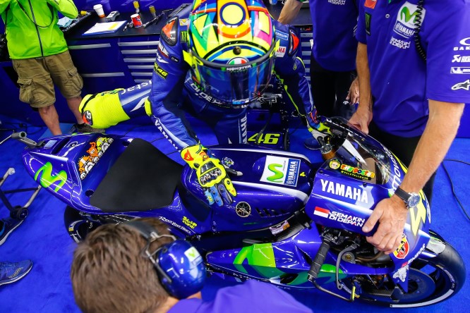 46-valentino-rossi-ita_gp_4875.gallery_full_top_fullscreen (Custom)