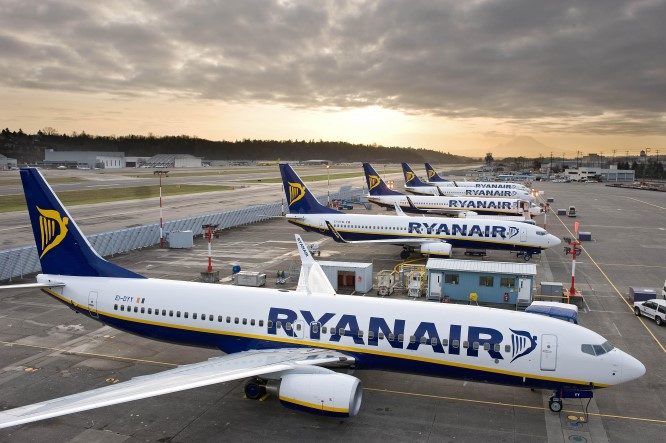 Ryanair: le undici rotte cancellate in Italia