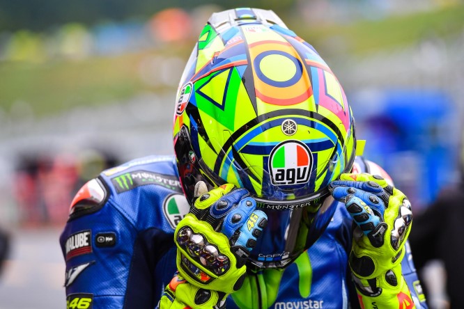 MotoGP | Rossi: “Ho dolore alla spalla”