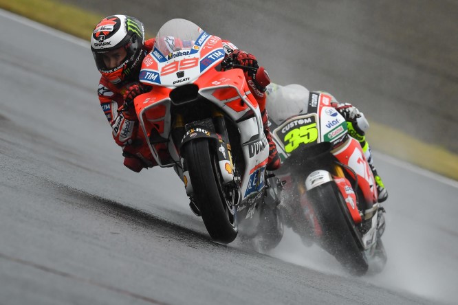 MotoGP | Scintille tra Lorenzo e Crutchlow