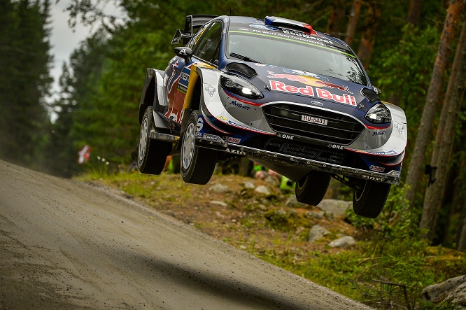 Ogier in azione al Rally Finlandia 2017