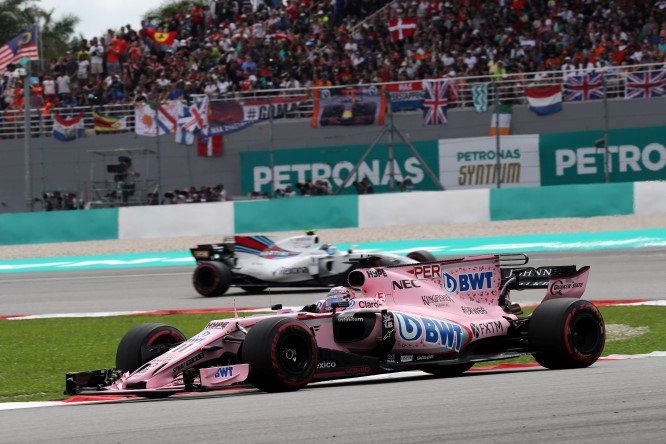 F1 | Force India: stoico Perez, rammarico per Ocon