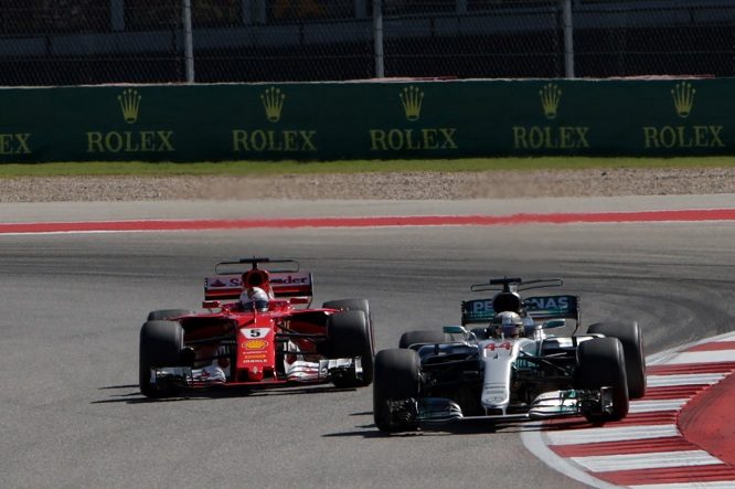 Vettel (Ferrari), Hamilton (Mercedes) United States Grand Prix, Austin 19 - 22 October 2017