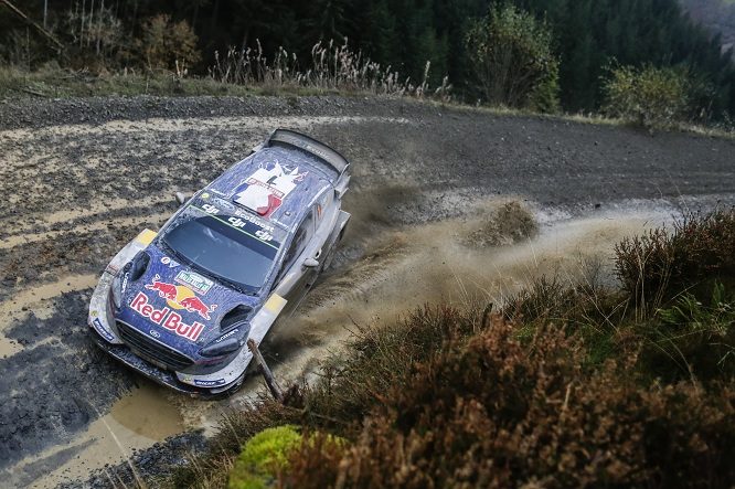 Ogier in azione al Rally GB