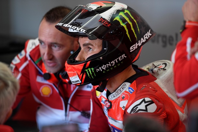 Jorge Lorenzo box Valencia 2017