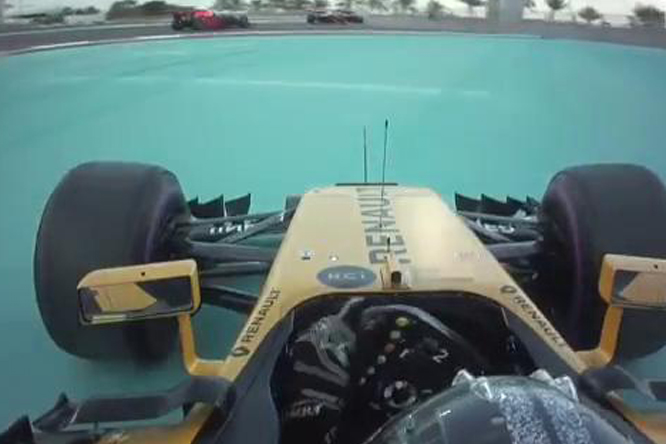 MovioloneF1_AbuDhabi2017_Hulkenberg-Perez