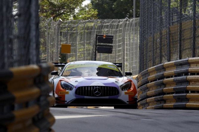 GT World Cup | Macao: Mortara in pole su Mercedes