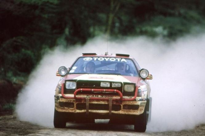 Bjorn-Waldegard-1990-Safari-Toyota