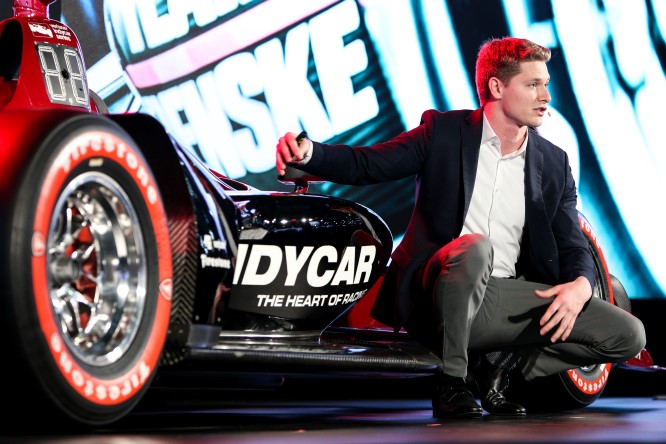 IndyCar2018_presentazione aerokit Detroit_Newgarden (Custom)