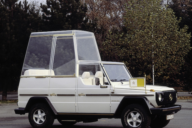 Mercedes-Benz Typ 230 G, (Papstwagen)