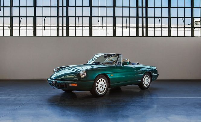 Alfa_Romeo_Spider_1991