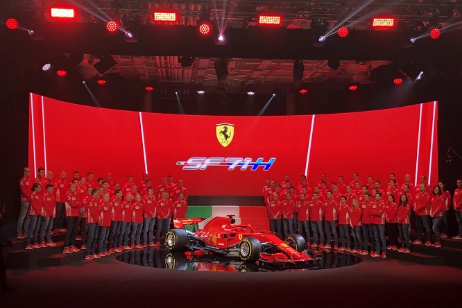 La Ferrari toglie i veli alla nuova SF71H