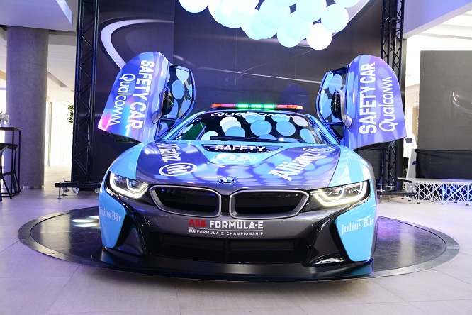 Nuova Qualcomm Safety Car BMW i8 Coupé Formula E 2018 (4)